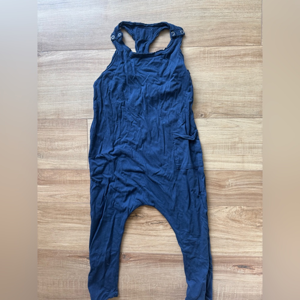 Be Mi Los Angeles Navy Romper Sz 4-5